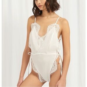 New! Bluebella Tatiana White Lace teddy Bodysuit 2277